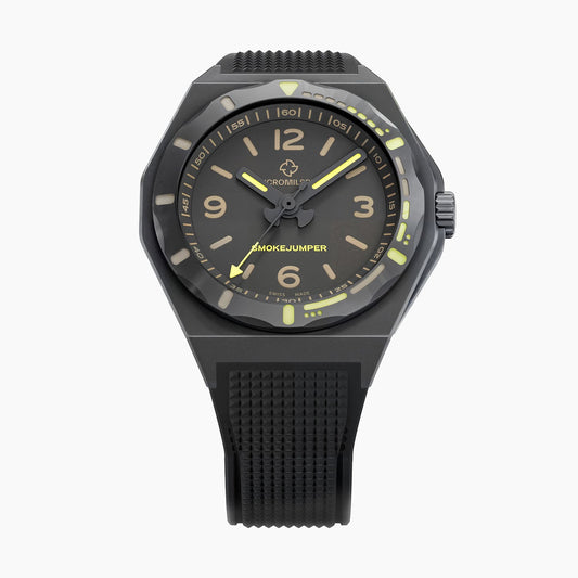 The Smokejumper – MICROMILSPEC military-grade firefighter watch inspired by mechanical manometer displays.