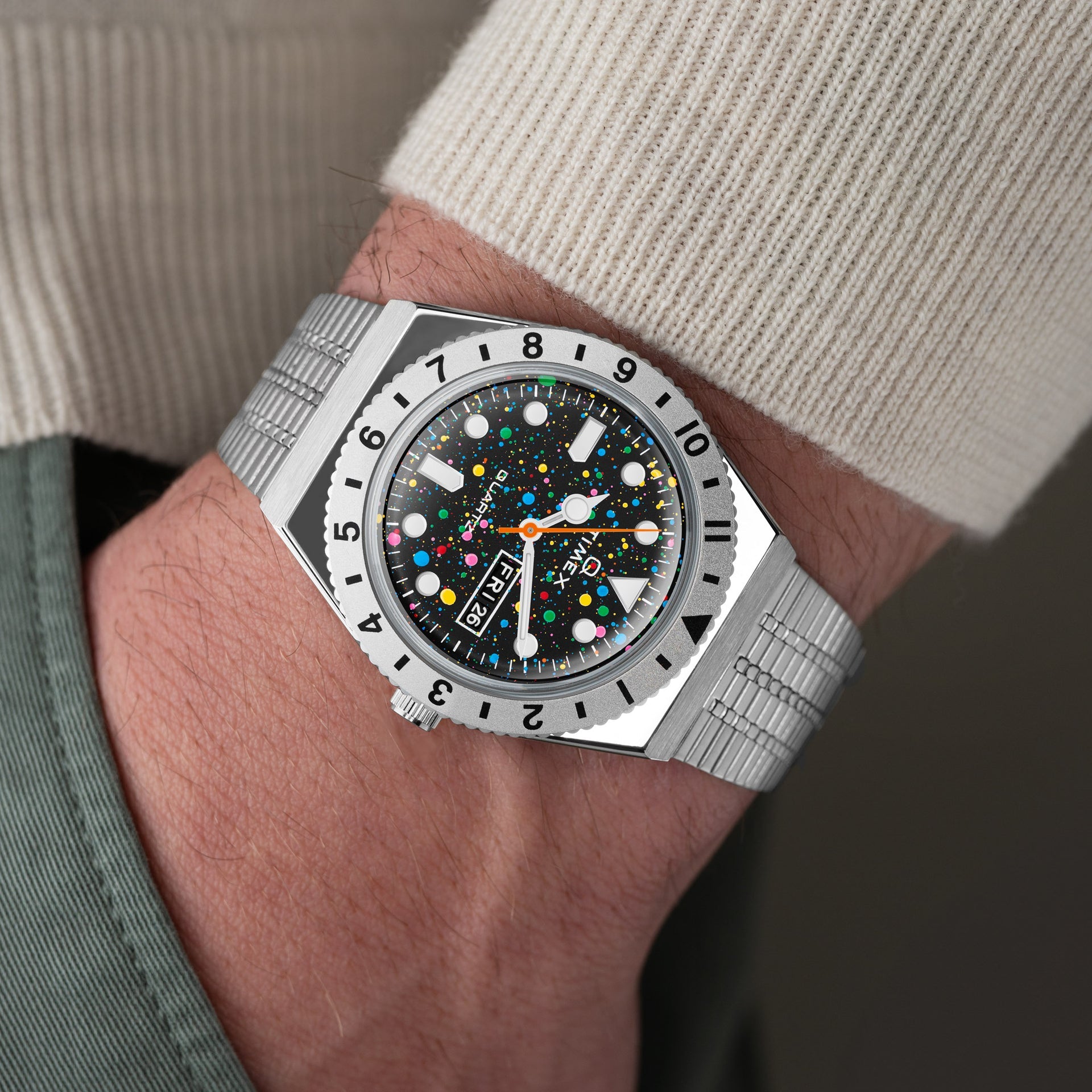 Timex Q Mirage – Exclusive hand-painted timepiece from Timex Q Diver Custom Collection