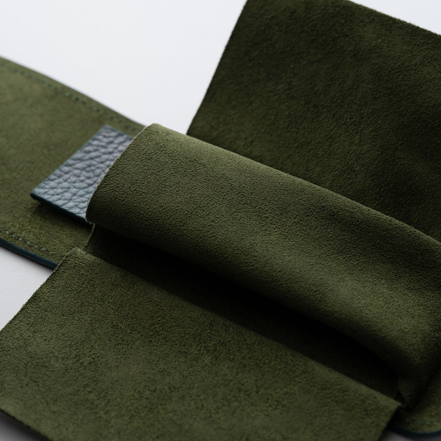 Verdant Camo Chronovault – Premium Leather Watch Pouch